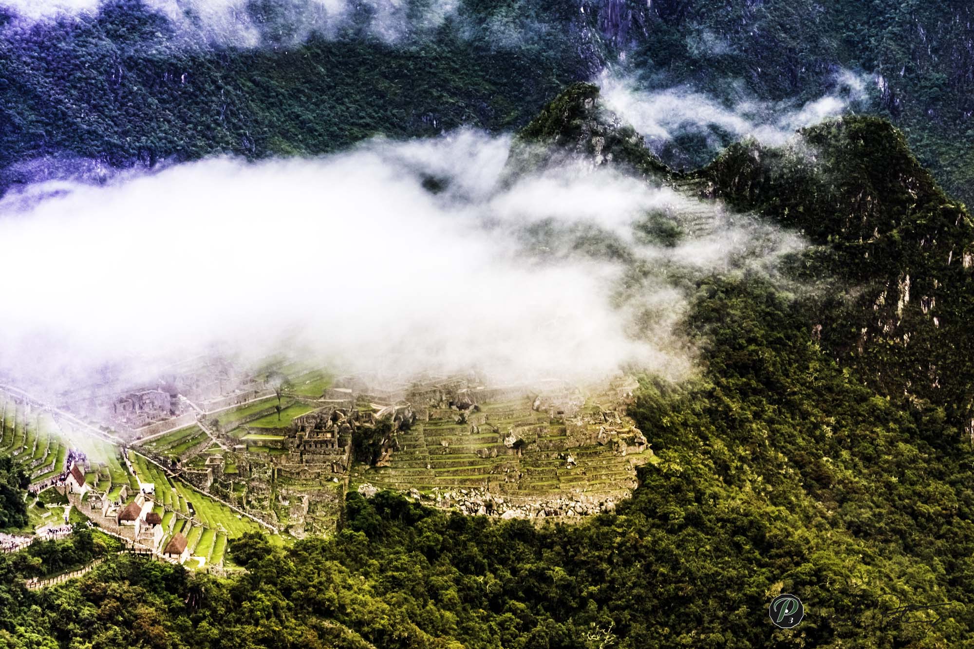  GIMPSE OF MATCHU PICCHU FROM SUN GATE 
